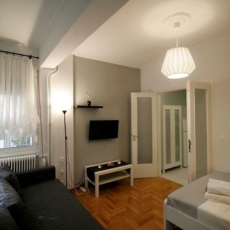 Luxury Flat In Kolonaki, 3' Metro Atenas Exterior foto